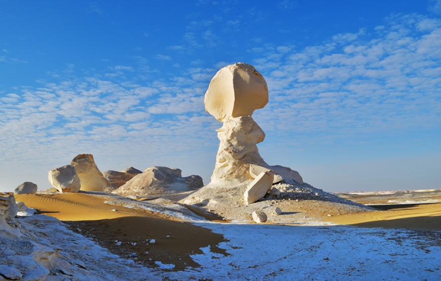 2 Day 1 Night White Desert & Bahariya Oasis